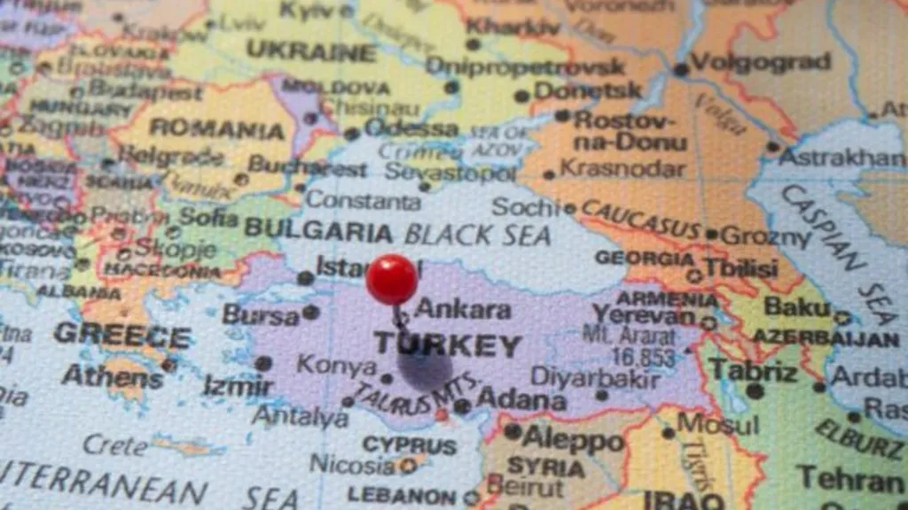 Map with a red pin on Turkey